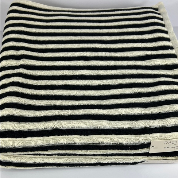 2 Pc Rachel Zoe Bath Towel Set Black and Cream Striped 100% Cotton 30" x 56" NEW - Picture 3 of 7